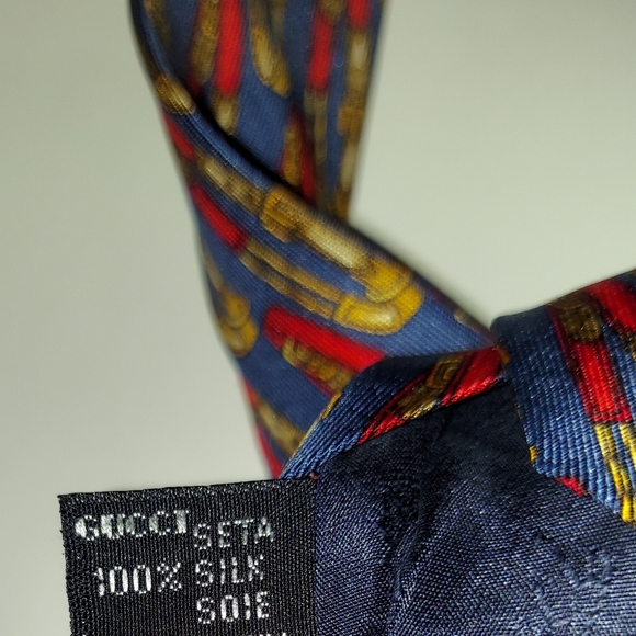 Authentic Gucci Tie - Picture 9 of 11